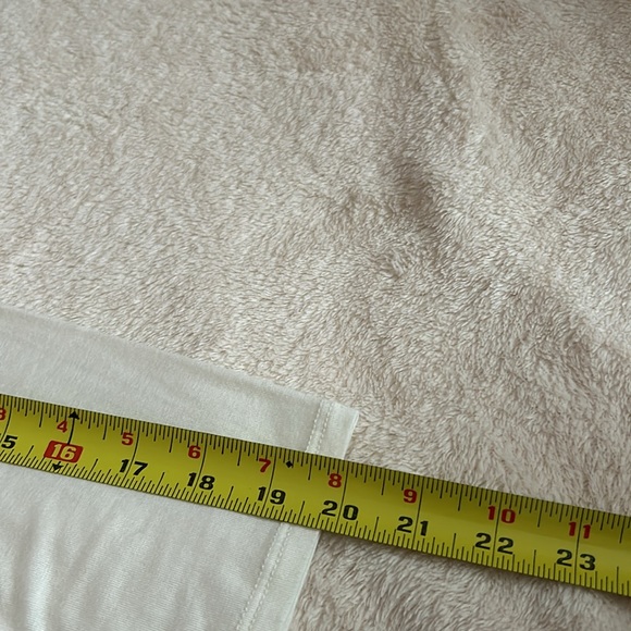 Soft Pleated Tunic Top - Picture 6 of 8